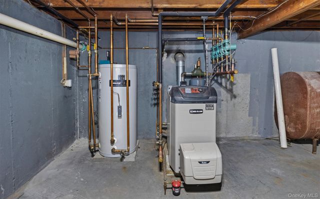 67 Church Lane, East Hampton, NY 11937