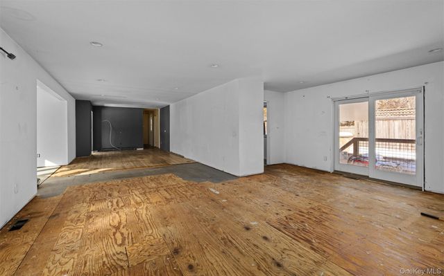 67 Church Lane, East Hampton, NY 11937