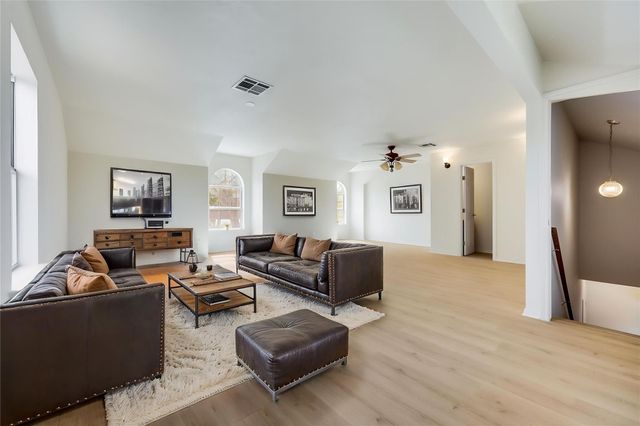 17706 N Rim DR, Leander, TX 78641