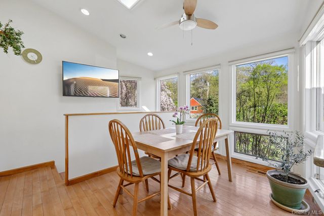 130 Wood Hollow Lane, New Rochelle, NY 10804