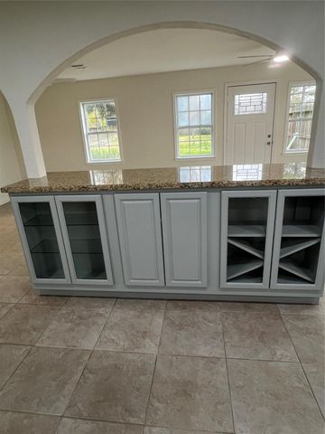 519 N Shady Lane, La Porte, TX 77571