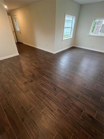 519 N Shady Lane, La Porte, TX 77571