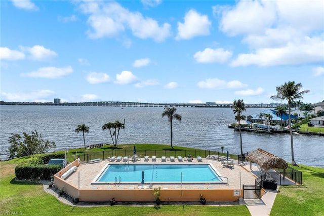 4280 SE 20th PL 703, Cape Coral, FL 33904