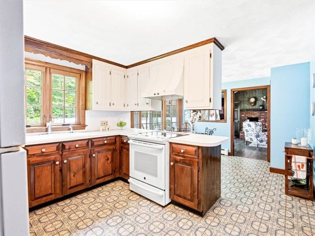 165 Stone Dam Road, Glocester, RI 02857