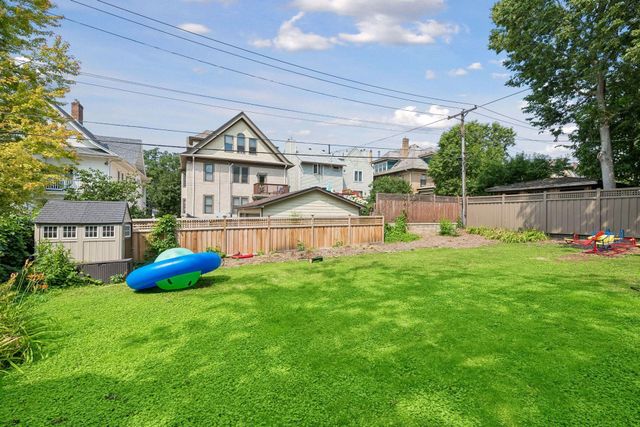 1906 Emerson Avenue S, Minneapolis, MN 55403