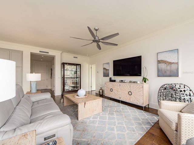 145 BELLEVIEW BOULEVARD 203, Belleair, FL 33756