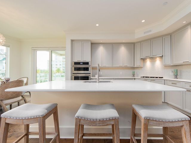 145 BELLEVIEW BOULEVARD 203, Belleair, FL 33756