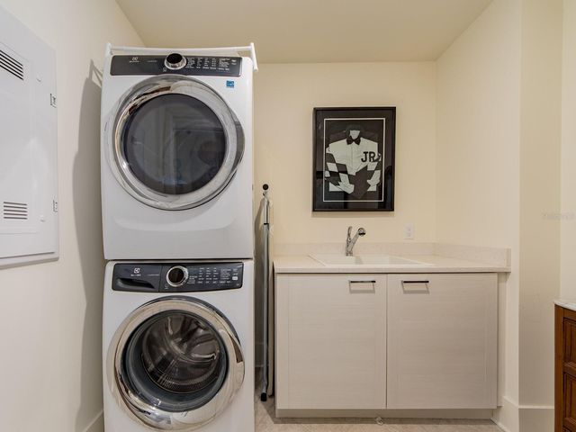 145 BELLEVIEW BOULEVARD 203, Belleair, FL 33756