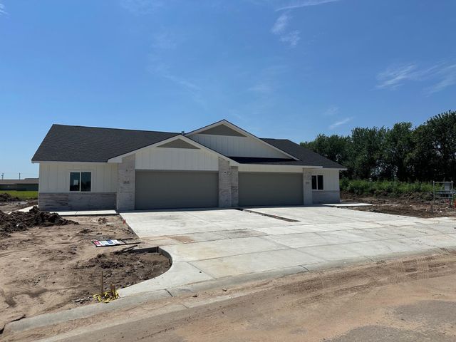 2123 W Elk Ridge Ave, Goddard, KS 67052