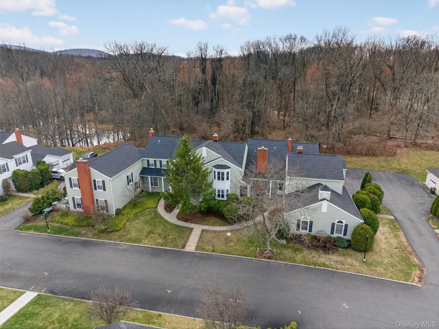 23 Weathervane Way, Warwick, NY 10990