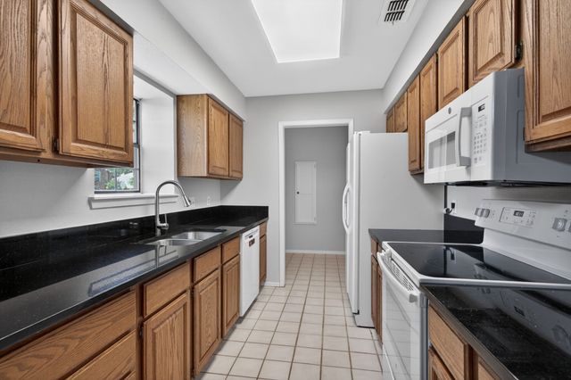 5301 Tartan Circle, Denton, TX 76208
