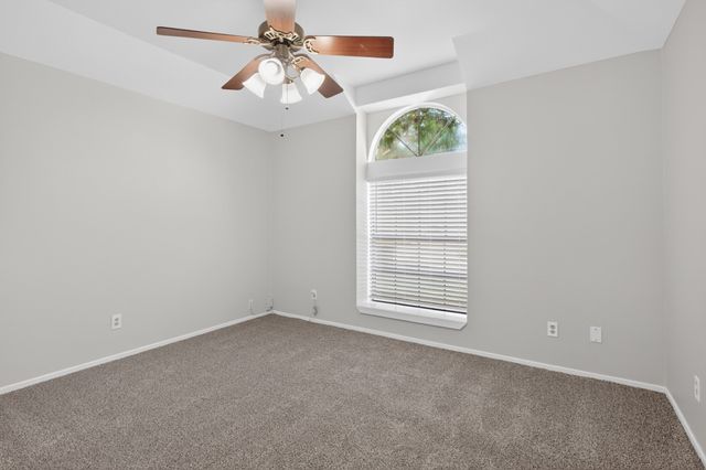 5301 Tartan Circle, Denton, TX 76208