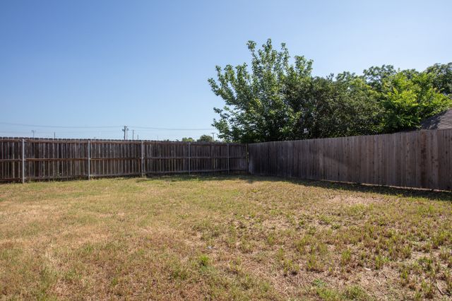 5301 Tartan Circle, Denton, TX 76208