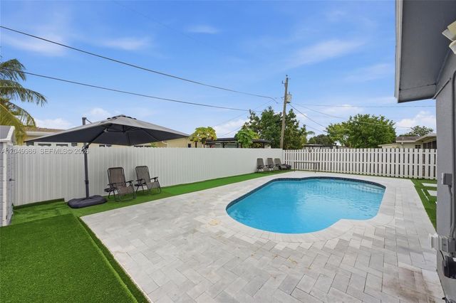 9771 NW 24th Place, Sunrise, FL 33322