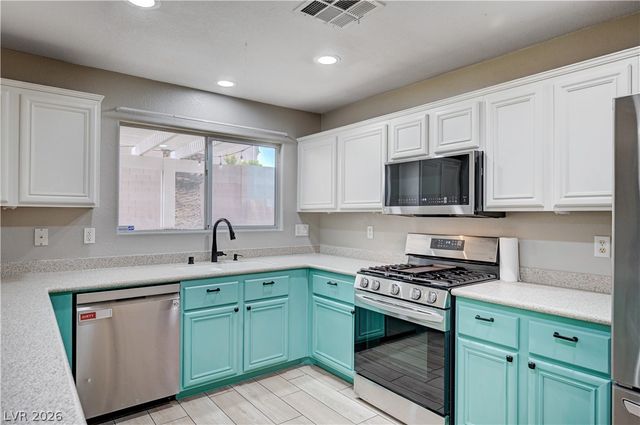 197 Kings Canyon Court, Henderson, NV 89012