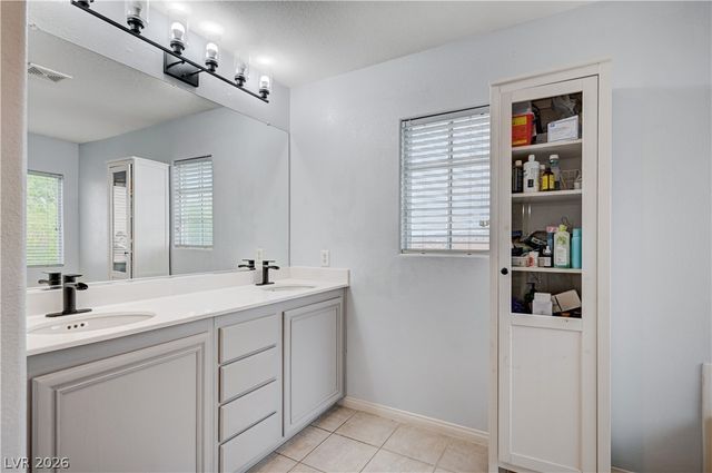 197 Kings Canyon Court, Henderson, NV 89012