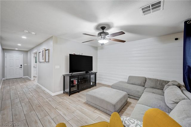 197 Kings Canyon Court, Henderson, NV 89012