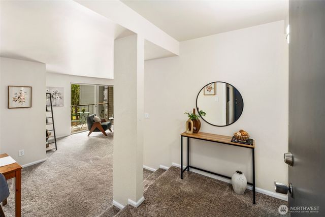 4635 W Lake Sammamish Parkway SE #G206, Issaquah, WA 98027