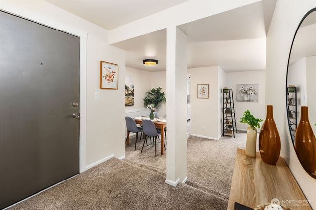 4635 W Lake Sammamish Parkway SE #G206, Issaquah, WA 98027
