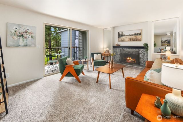 4635 W Lake Sammamish Parkway SE #G206, Issaquah, WA 98027