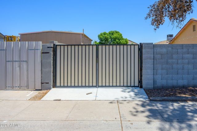 2340 W PONDEROSA Lane, Phoenix, AZ 85023