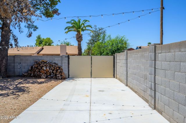 2340 W PONDEROSA Lane, Phoenix, AZ 85023