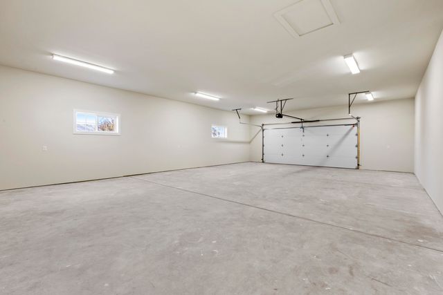 10842 N 1000 W, Demotte, IN 46310