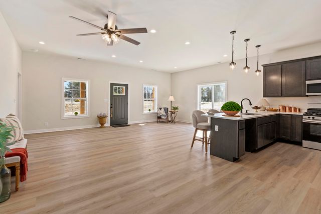 10842 N 1000 W, Demotte, IN 46310