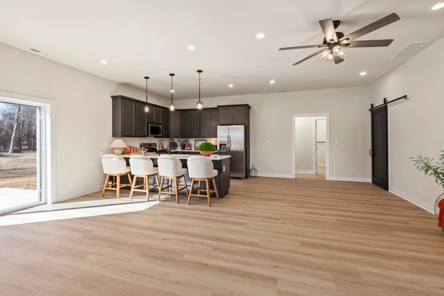 10842 N 1000 W, Demotte, IN 46310