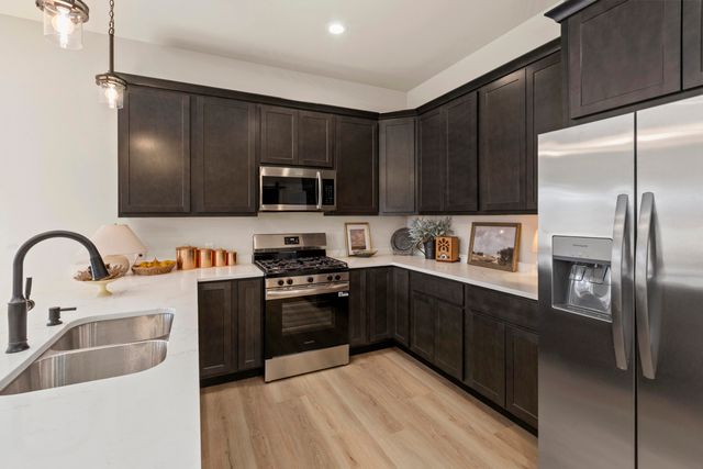 10842 N 1000 W, Demotte, IN 46310