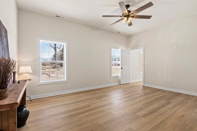 10842 N 1000 W, Demotte, IN 46310