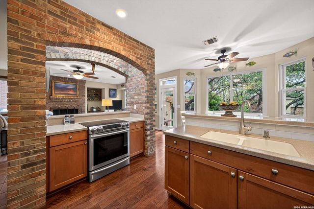8819 LONDON HTS, San Antonio, TX 78254