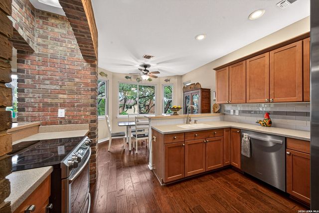 8819 LONDON HTS, San Antonio, TX 78254