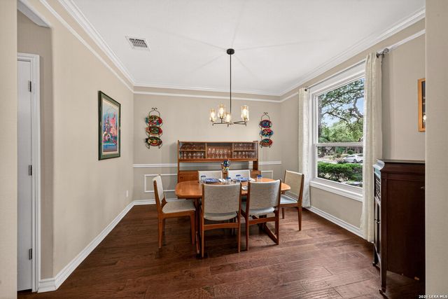 8819 LONDON HTS, San Antonio, TX 78254