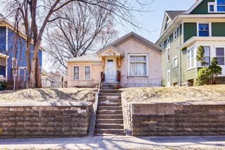300 Baker Street E, Saint Paul, MN 55107
