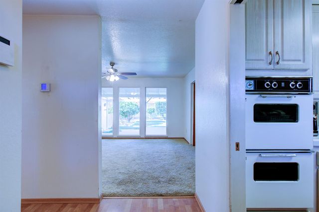 2212 Mauna Loa Dr, Ceres, CA 95307