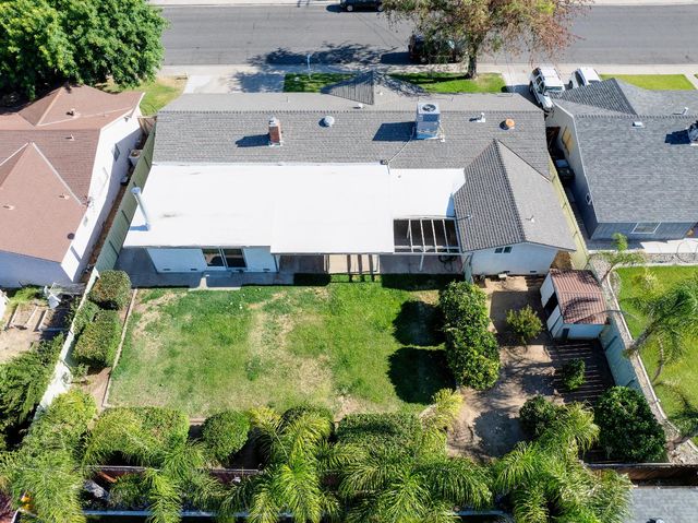 2212 Mauna Loa Dr, Ceres, CA 95307