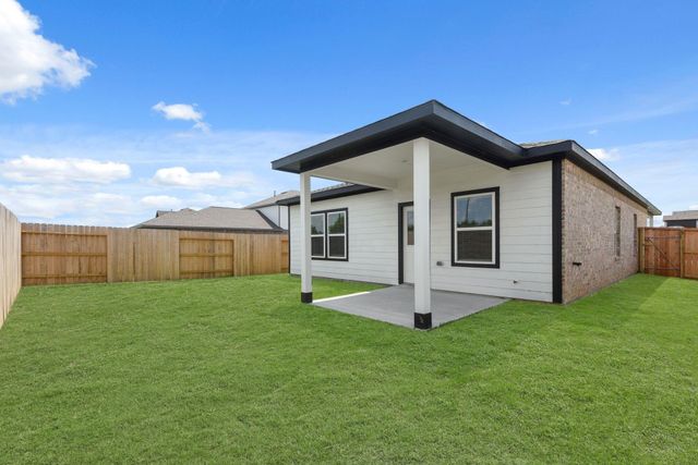 460 Long Branch Drive, Dayton, TX 77535