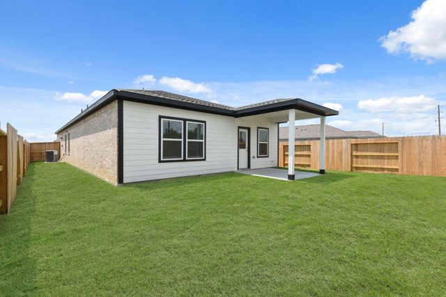 460 Long Branch Drive, Dayton, TX 77535