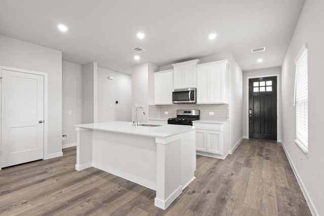 460 Long Branch Drive, Dayton, TX 77535