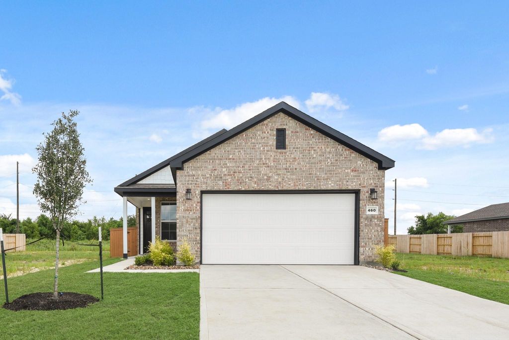 460 Long Branch Drive, Dayton, TX 77535