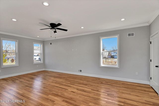 910 Malden Drive, Keyport, NJ 07735