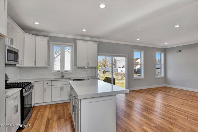 910 Malden Drive, Keyport, NJ 07735