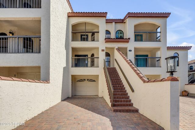 135 Marina Bay Drive, New Smyrna Beach, FL 32169