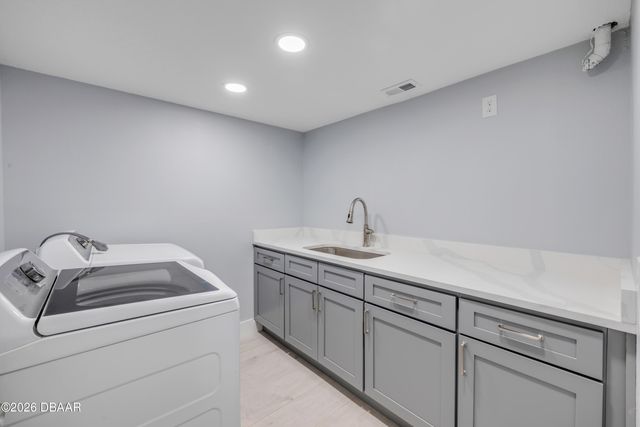 135 Marina Bay Drive, New Smyrna Beach, FL 32169