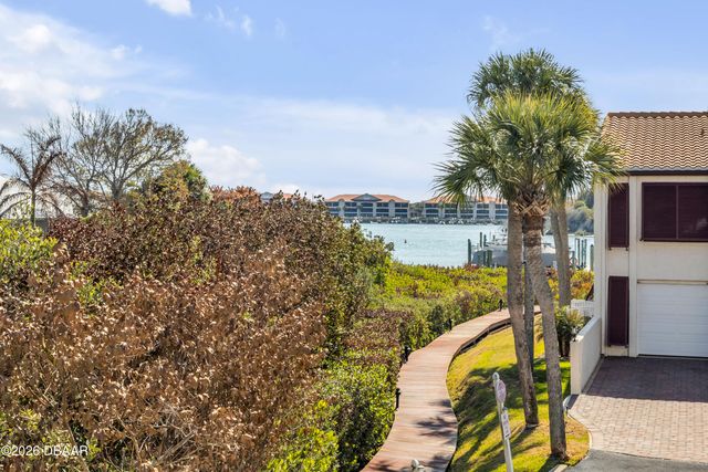 135 Marina Bay Drive, New Smyrna Beach, FL 32169