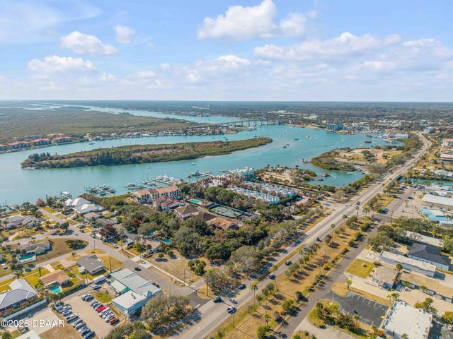 135 Marina Bay Drive, New Smyrna Beach, FL 32169