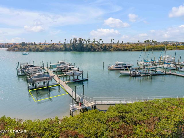 135 Marina Bay Drive, New Smyrna Beach, FL 32169