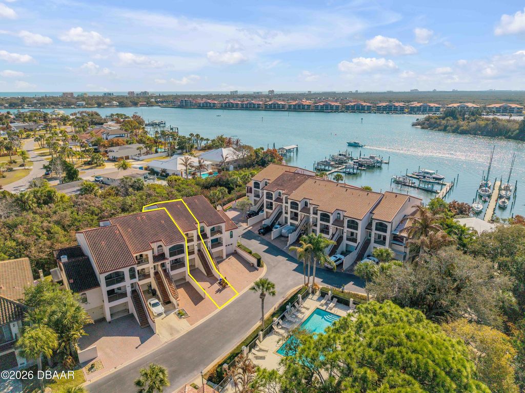 135 Marina Bay Drive, New Smyrna Beach, FL 32169