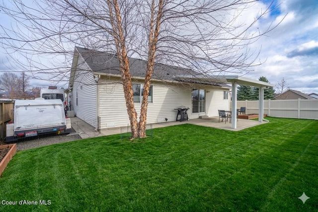 2744 N Alfalfa Loop, Post Falls, ID 83854